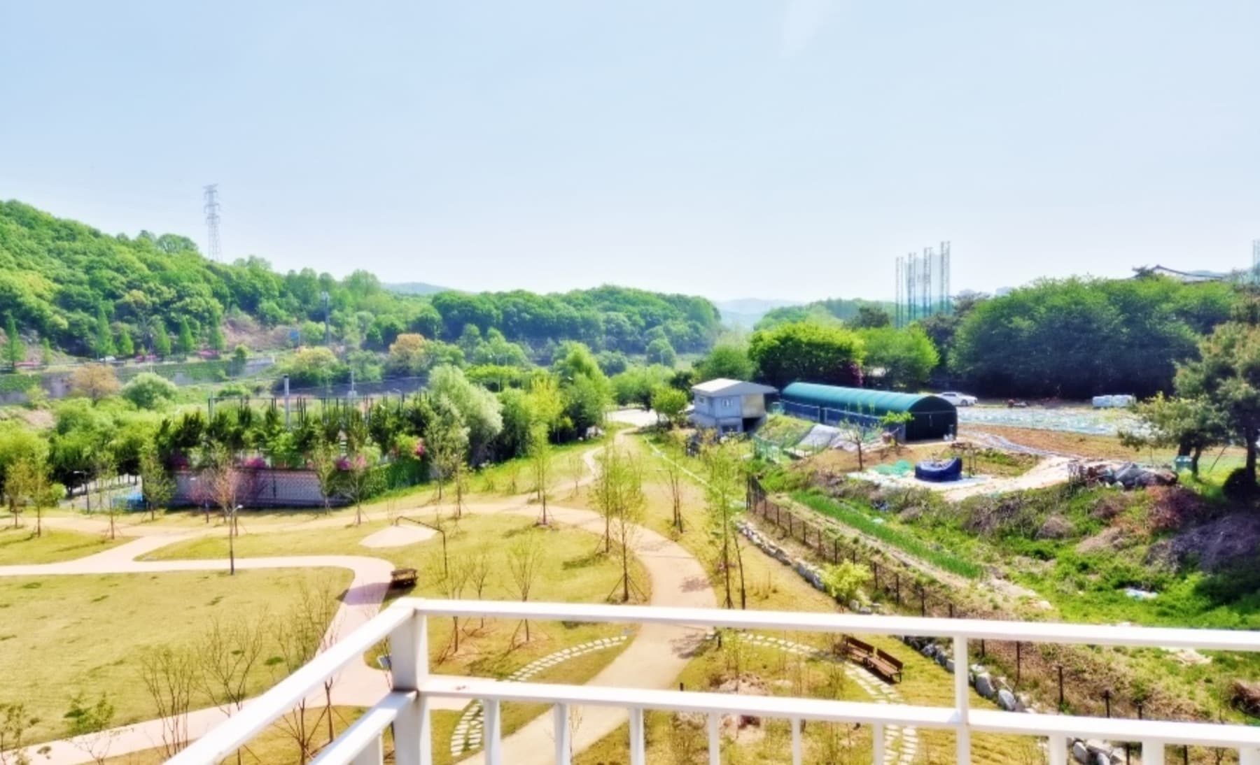 Gogi Lake Space 고기동의 낮은 풍경